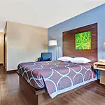 Super 8 By Wyndham Louisville Airport