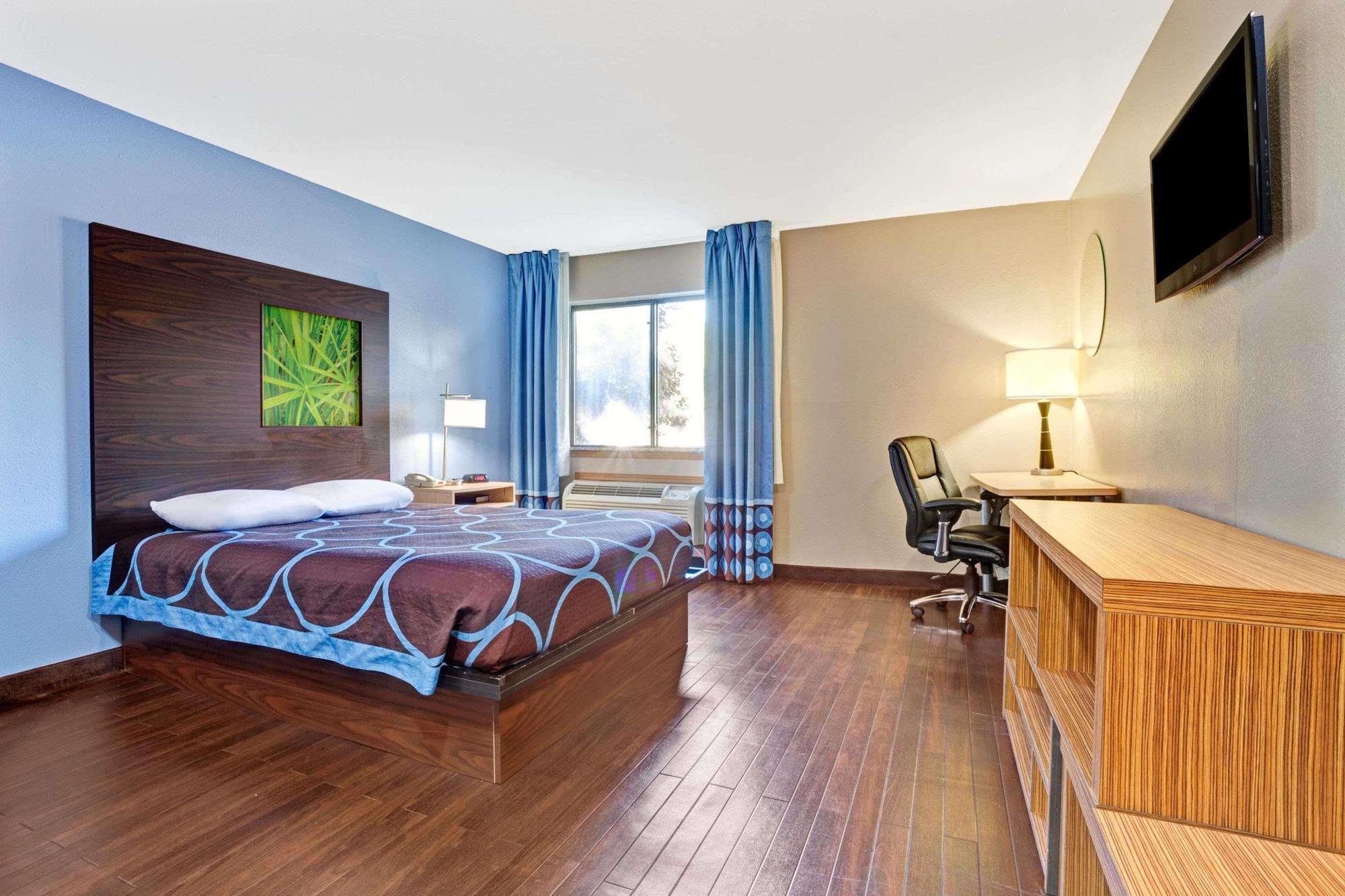Hotel Super 8 By Wyndham Airport Louisville