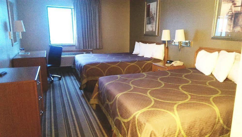 Super 8 By Wyndham Airport 2* Louisville